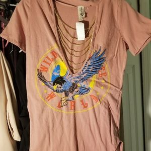 Low cut chain tee